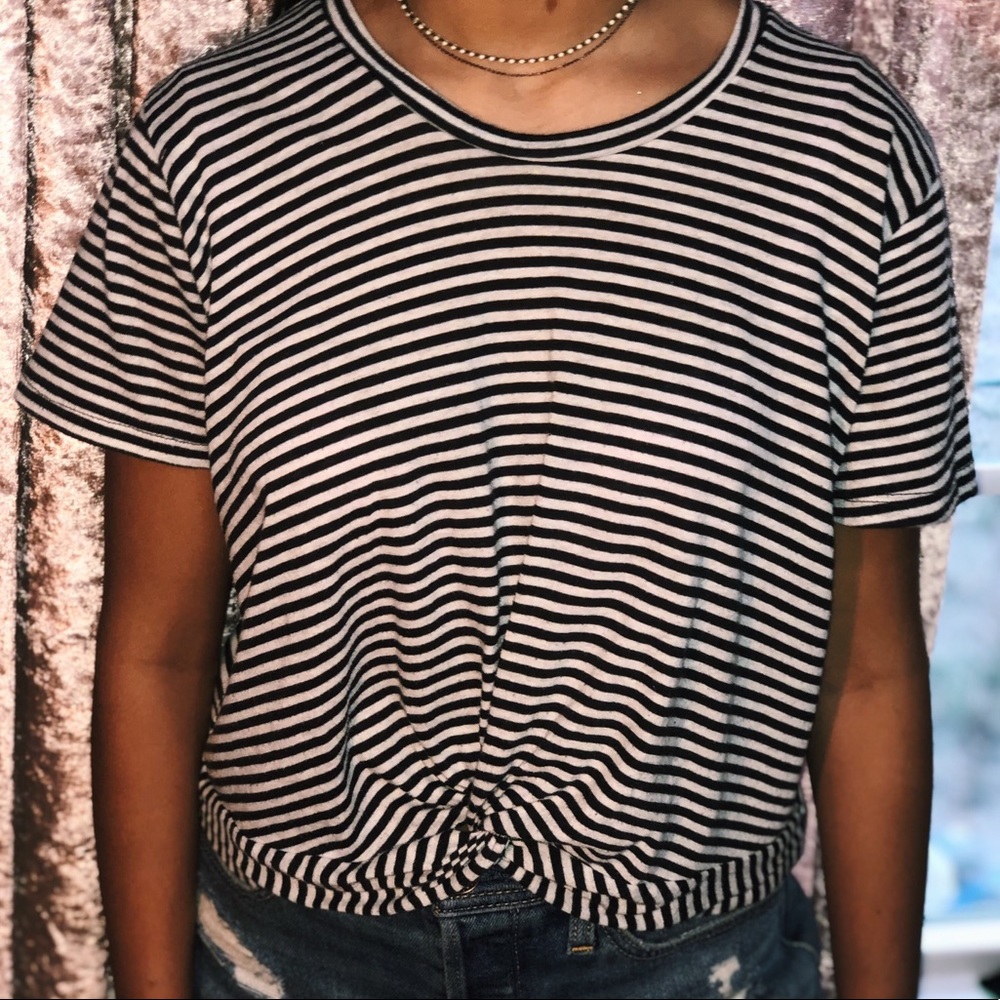 Black and white stripped T-shirt with tie @ bottom